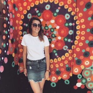 Meet your Posher, Danielle